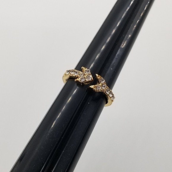 Jewelrystorm endless arrow gold rhinestone ring size 4.75 - Picture 1 of 6